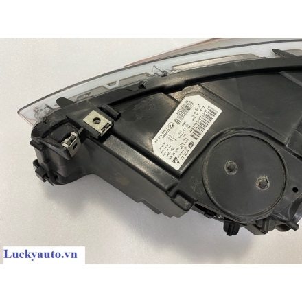 Đèn pha xe BMW 520d_ 63117199602- 63 11 7 199 602